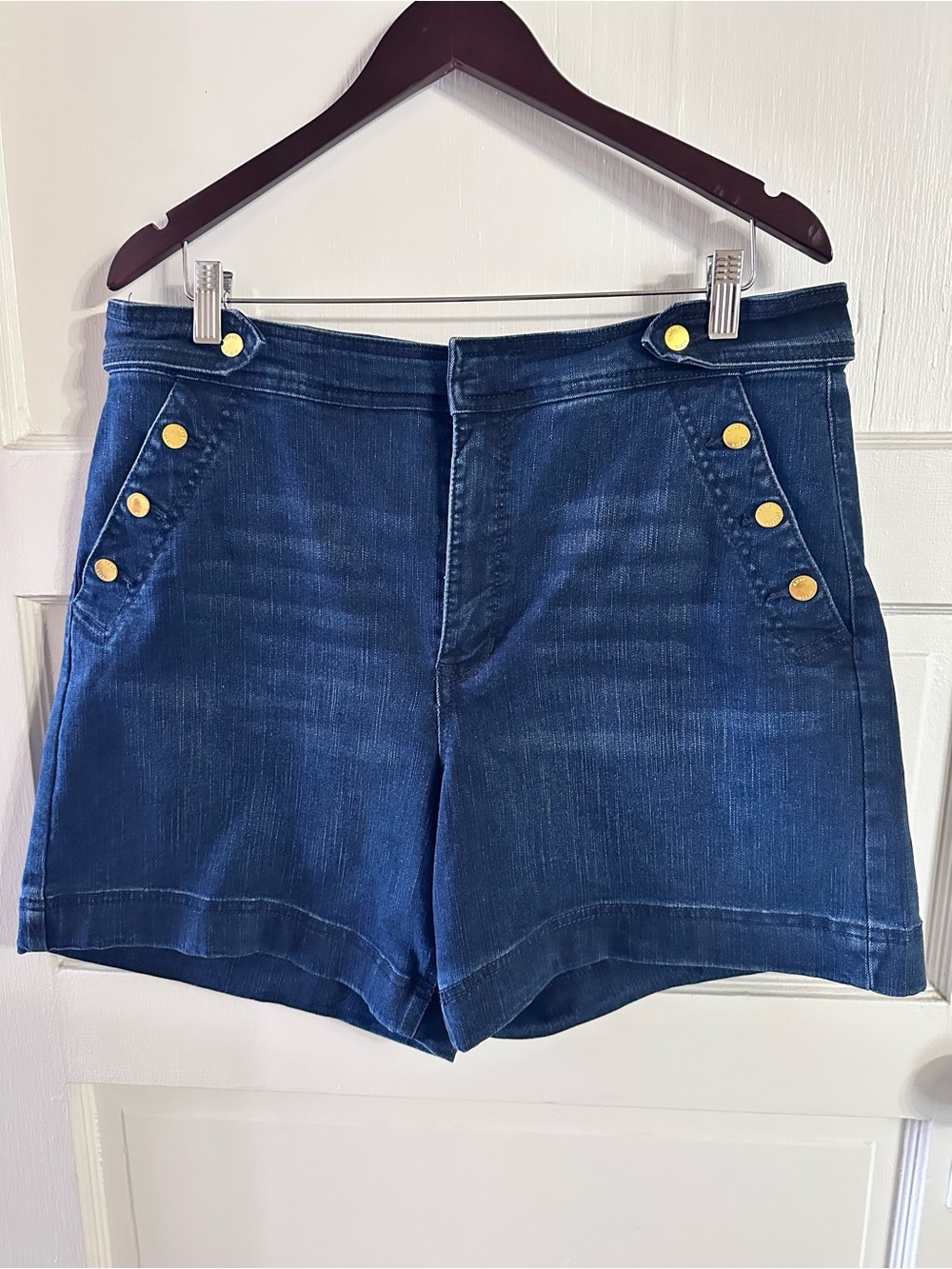Anne Klein Sailor Short Malibu Blue Jean with Nautical Flair Size: 16